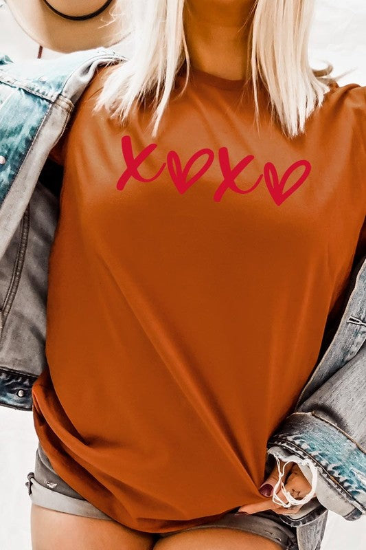 XOXO Graphic Tee